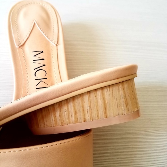 New! Nude Slides Unique Wood Grain Low Heel Sandal - Picture 5 of 5